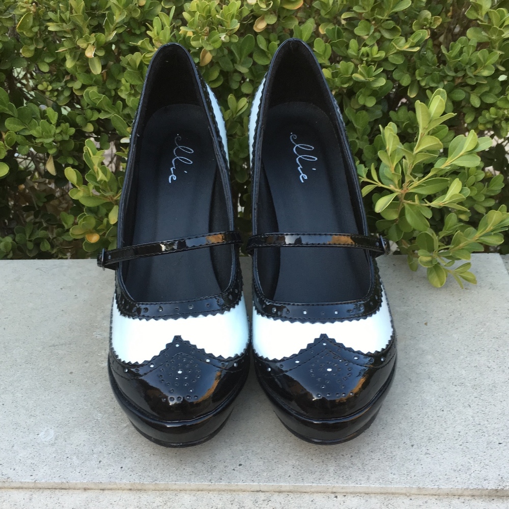Ellie Wingtip Spectator Oxford Pin-up Heels